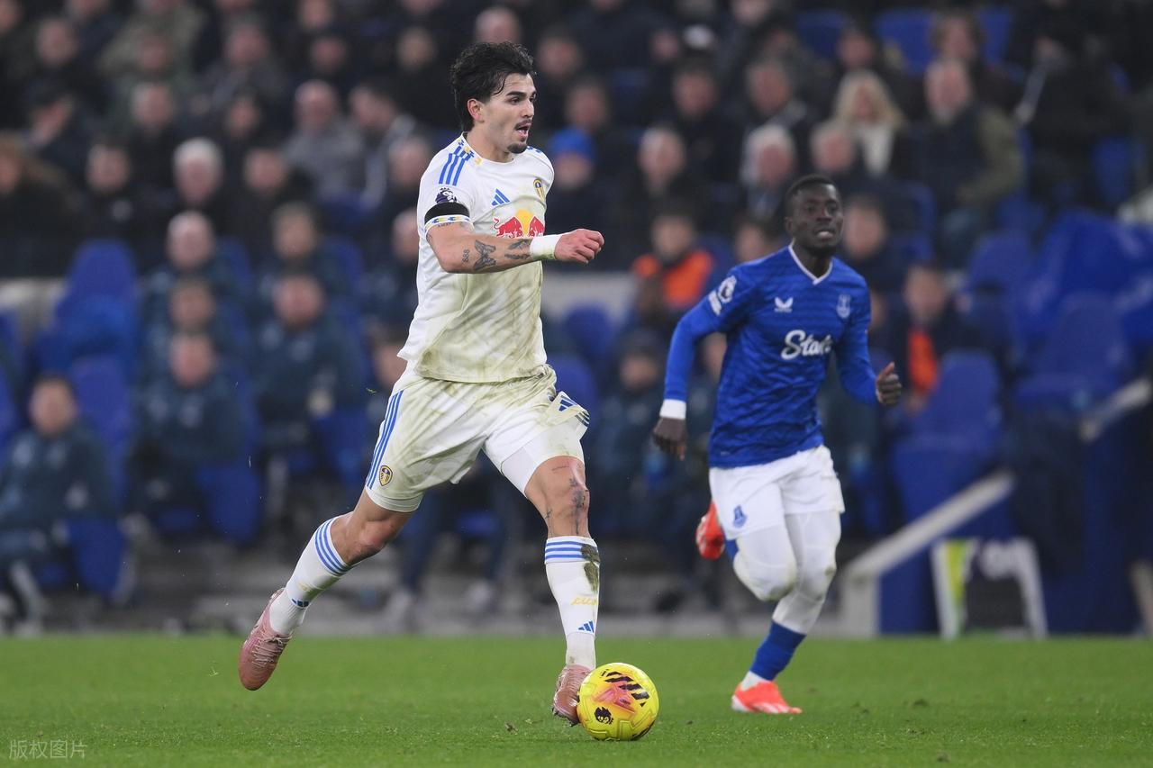 盛世棋牌-英超最新积分战报 埃弗顿无力追赶利物浦 绝平利兹联升至上半区